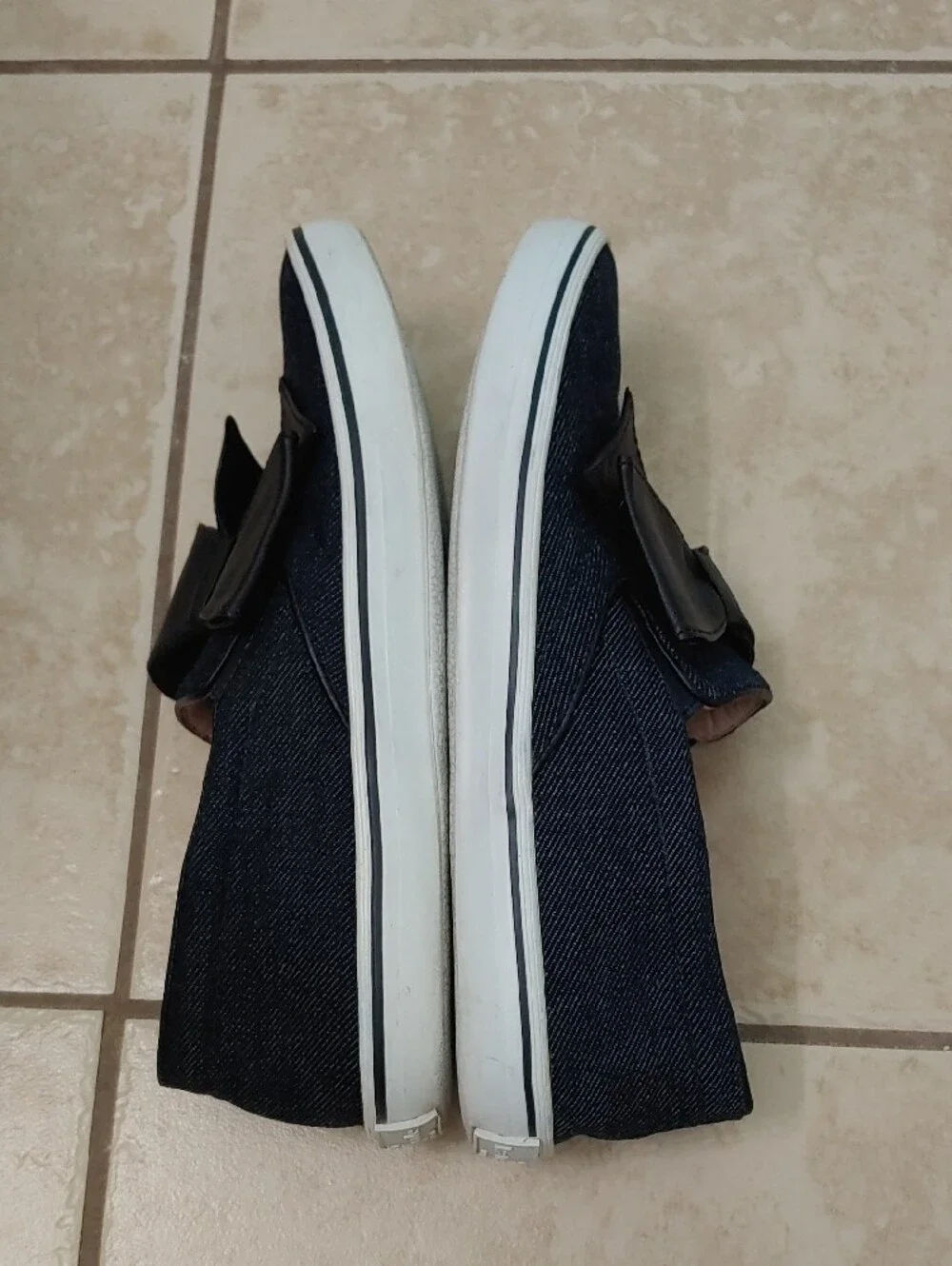 Kate Spade Delise Too Slip-Ons Women's 6.5 Black Bow Blue Denim Sneakers